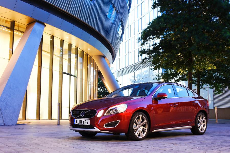  Volvo S60 2010 года  (фото 204 из 226)